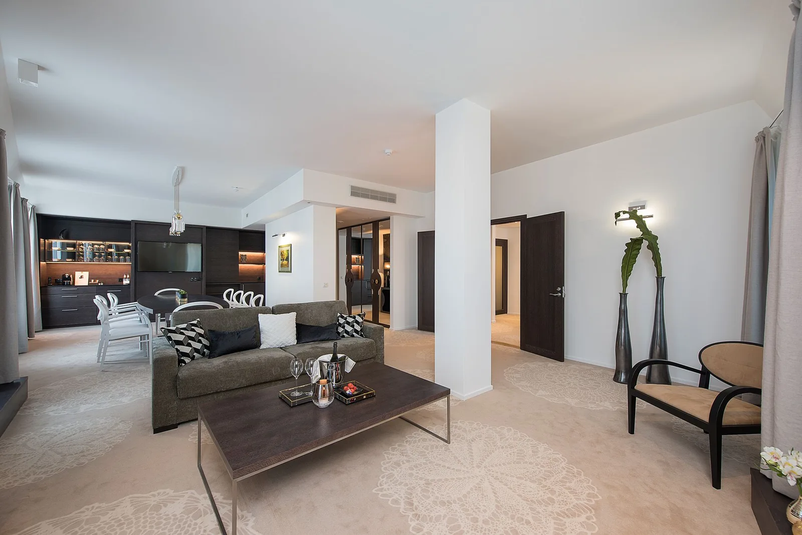 -20% DISCOUNT AT HOTEL LYDIA – Perfect for MMA Raju Event Night!